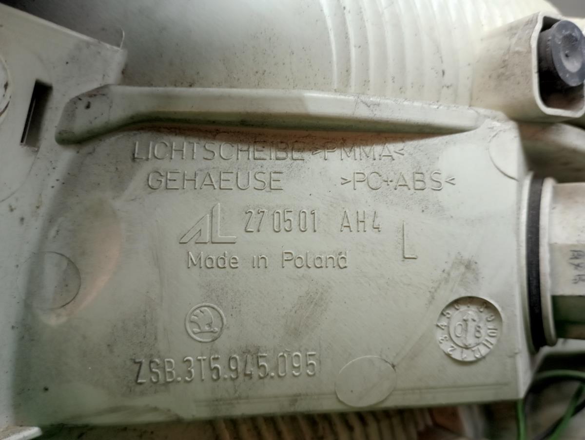 Feu arrière Gauche SKODA Superb II Hatchback (3T4) Imagem-3