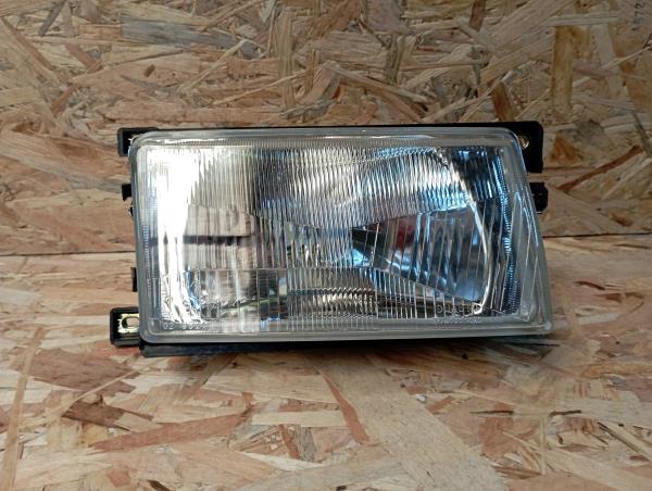Faro anteriore destro VOLKSWAGEN Polo Sedan (86C, 80)