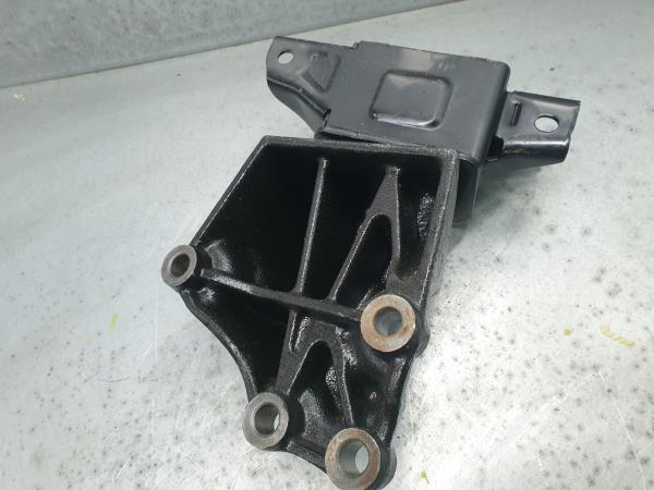 Box Support KIA Ceed (CD)