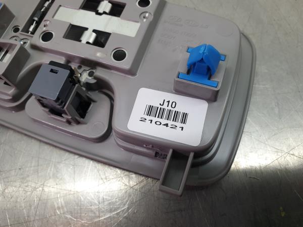 Interior roof light KIA Ceed (CD) Imagem-2