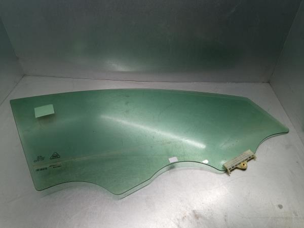 Vidrio puerta Delantero Derecho KIA Ceed (CD)
