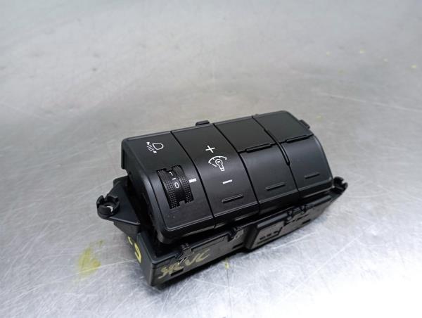 Commande / interrupteur multifonctions HYUNDAI i30 (GD)