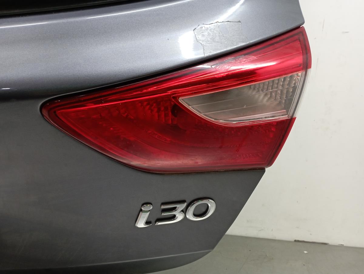 Farolim da mala direito HYUNDAI i30 (GD)