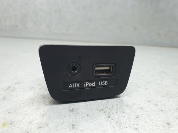 Módulo USB / AUX / IPOD HYUNDAI i30 (GD)