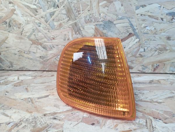 Intermitente Delantero Derecho VOLKSWAGEN Caddy II Kombi (9K9B)