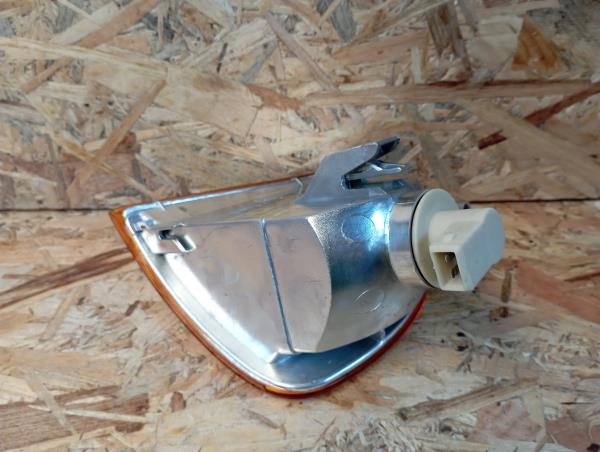 Intermitente Delantero Derecho VOLKSWAGEN Polo Classic (6V2) Imagem-2