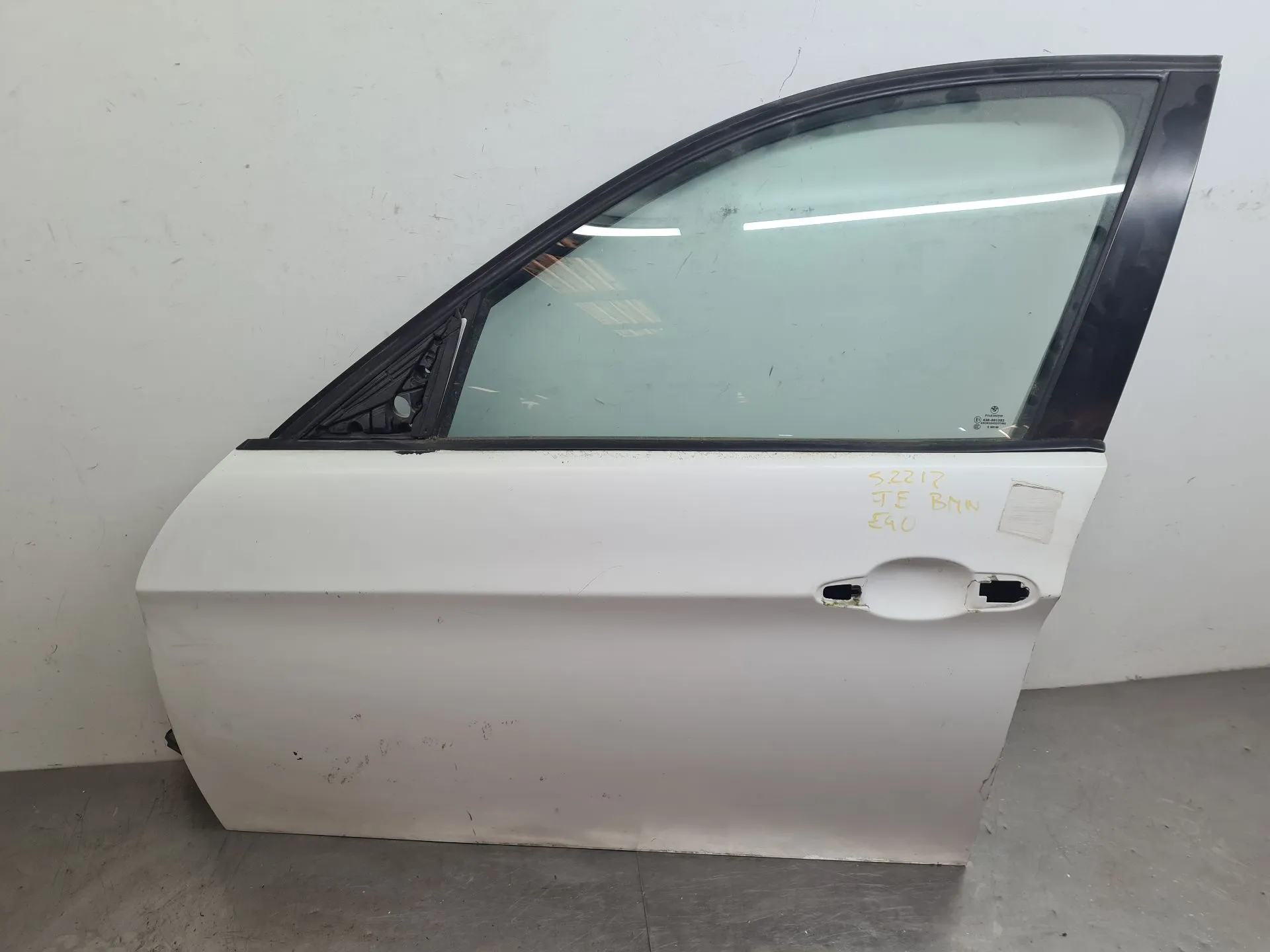 Left front Door BMW 3 (E90)