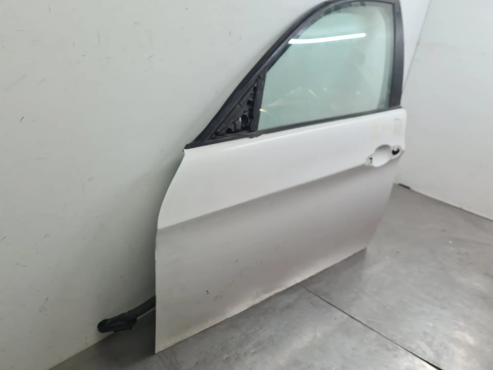 Left front Door BMW 3 (E90) Imagem-1