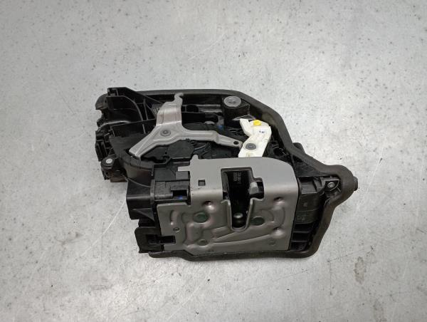 Cerradura / cierre puerta delantero derecho BMW X1 (F48) Imagem-1