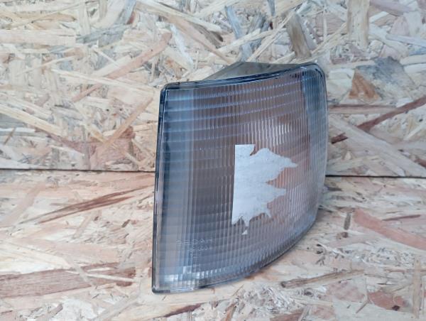 Freccia anteriore sinistra VOLKSWAGEN Passat Variant Van (315, 3A5)