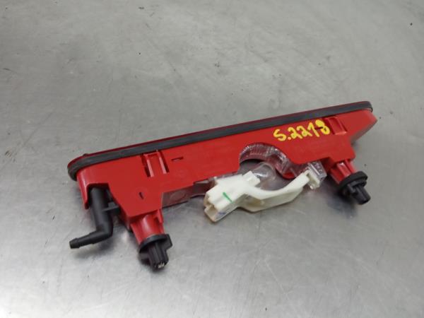 Feu de stop supplémentaire / 3e feu PEUGEOT Rifter Imagem-1