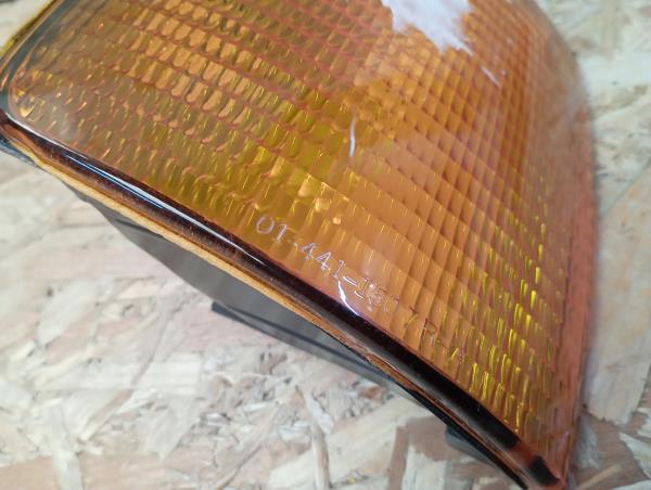 Right front Turn Signal VOLKSWAGEN Passat (3A2, 35I) Imagem-3