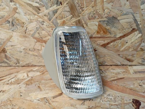 Right front Turn Signal VOLKSWAGEN Polo (86C, 80)