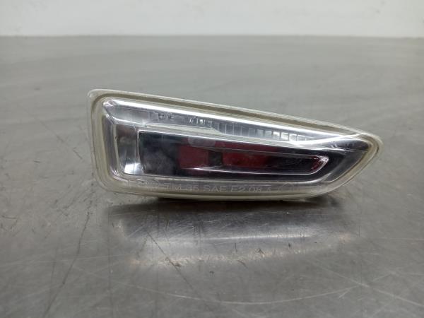 Clignotant avant Droite OPEL Astra J Sports Tourer