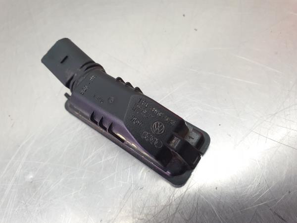 License plate light VOLKSWAGEN Polo (6R, 6C) Imagem-2