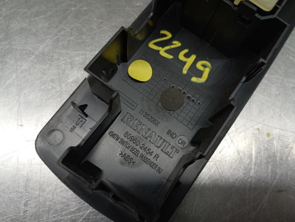 Mando / interruptor elevalunas delantero derecho RENAULT Clio IV (BH_) Imagem-2