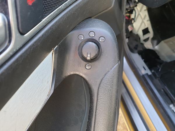 Comando de espelhos AUDI A6 Avant (4F5, C6)