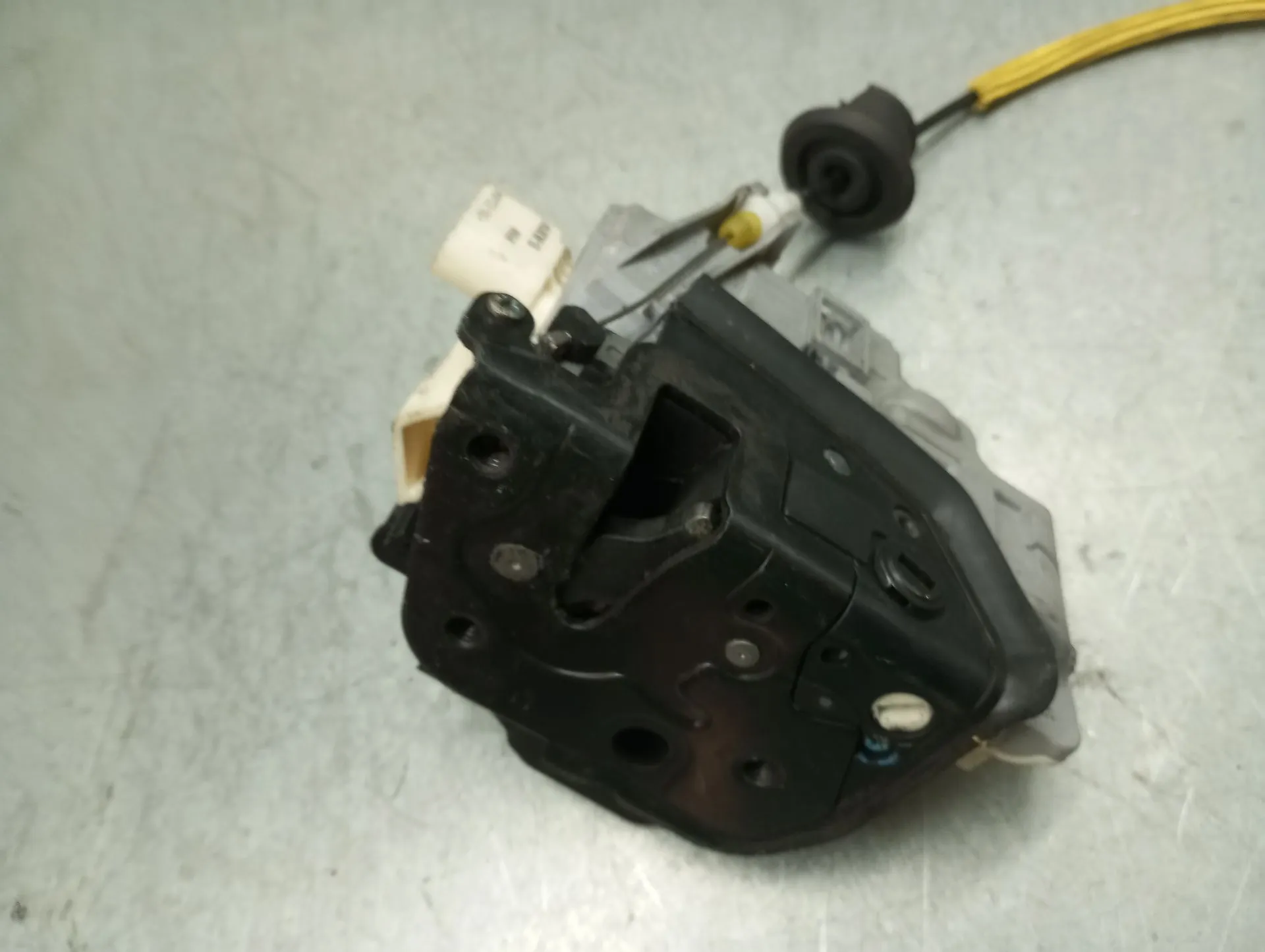 Fechadura / fecho porta trás direito AUDI A6 Avant (4F5, C6) Imagem-2