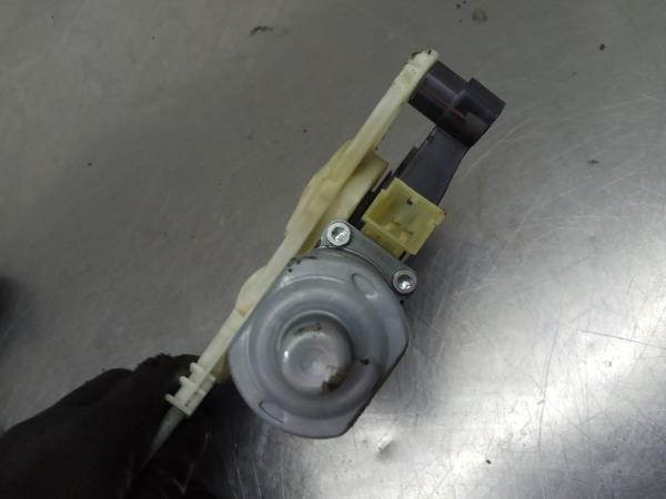 Lève-vitre avant gauche AUDI A3 Limousine (8VS, 8VM) Imagem-2