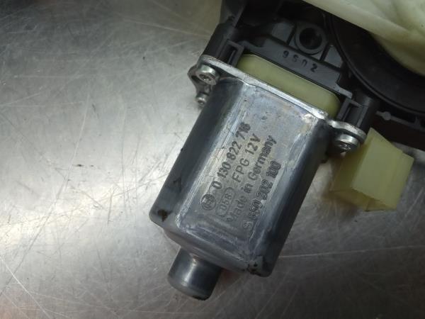 Lève-vitre avant gauche AUDI A3 Limousine (8VS, 8VM) Imagem-3