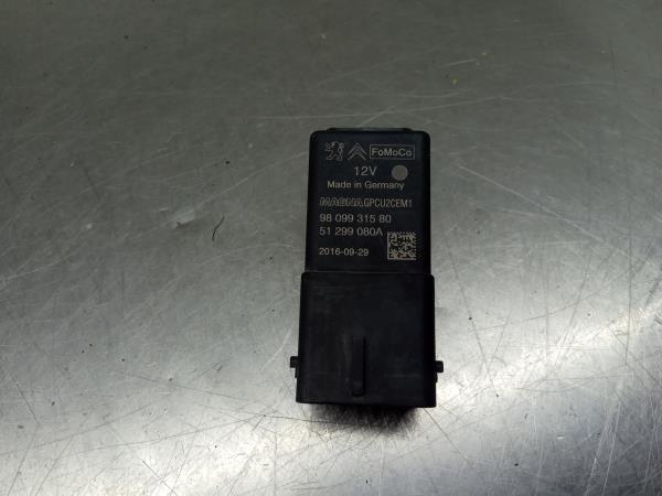 Glow plug Relay FORD Fiesta VI (CB1, CCN)