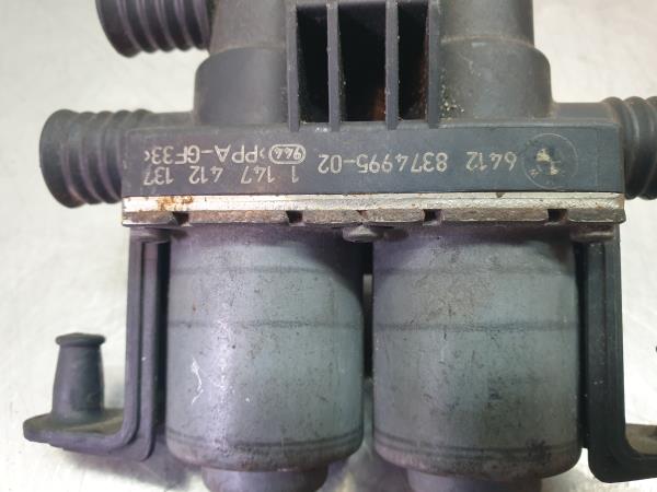 Bomba de agua BMW 5 (E39) Imagem-2