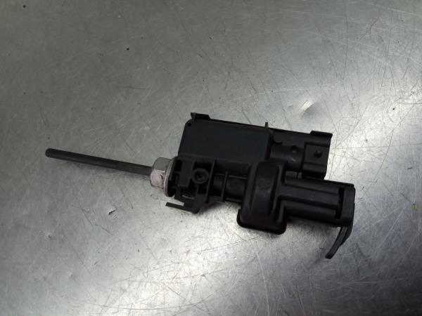 Attuatore Serratura serbatoio carburante RENAULT Megane III (BZ0_) Imagem-1