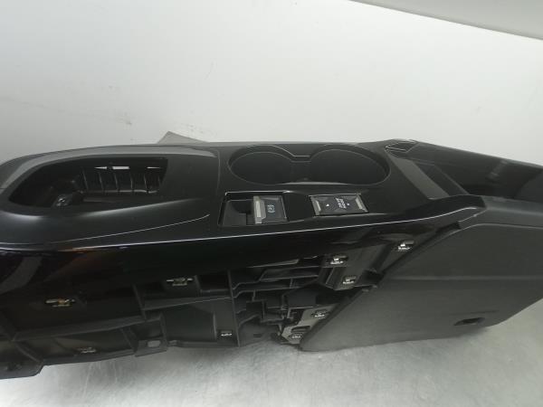 Bracciolo  PEUGEOT 2008 II (U_) Imagem-3