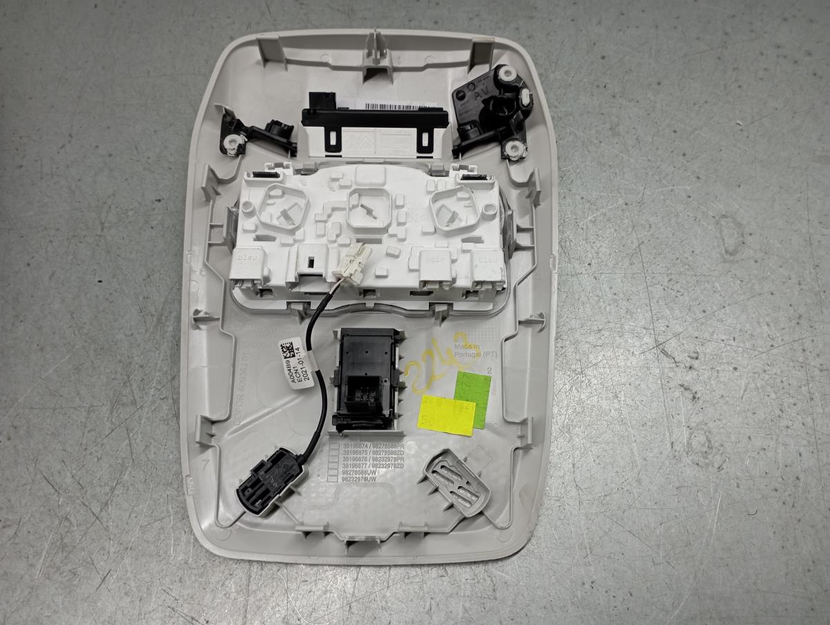 Front seat light CITROËN C4 III Imagem-2