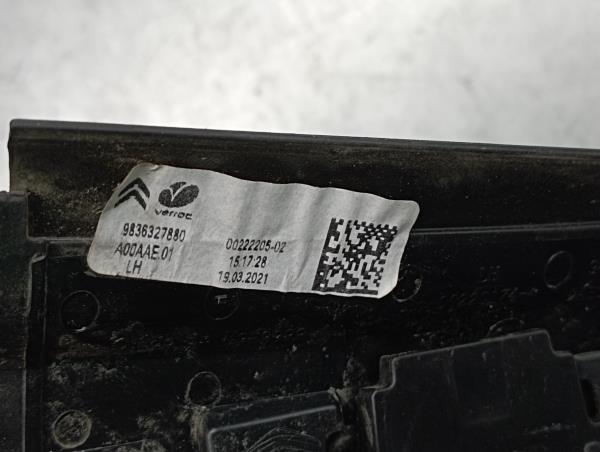 Réflecteur arrière gauche CITROËN C4 III Imagem-4