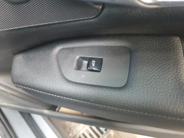 Comando / interruttore alzacristallo anteriore destro VOLVO V90 II (235)