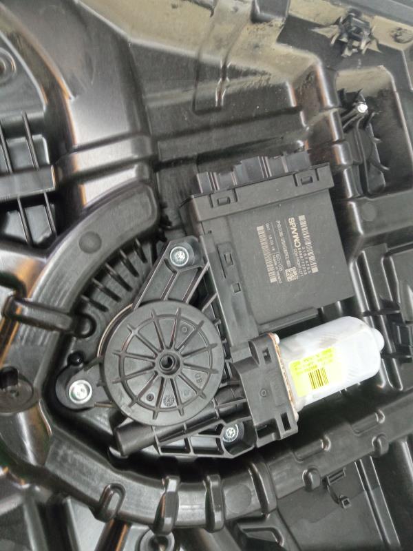 Lève-vitre avant gauche VOLVO V90 II (235) Imagem-2