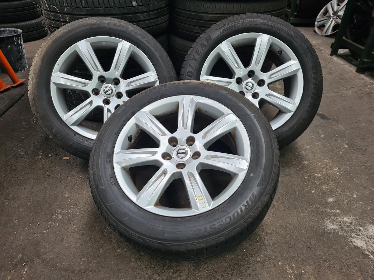 Ensemble de jantes VOLVO V90 II (235) Imagem-1