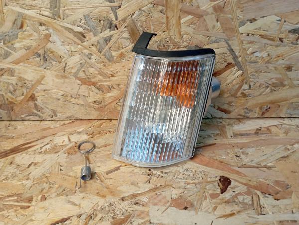 Freccia anteriore sinistra RENAULT 21 Sedan (L48)