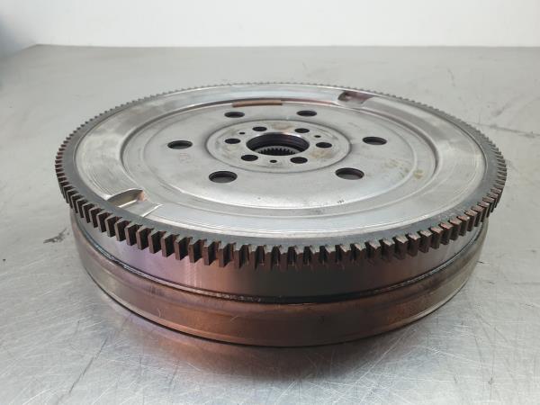 Volante motor RENAULT Megane IV (B9A/M_) Imagem-1