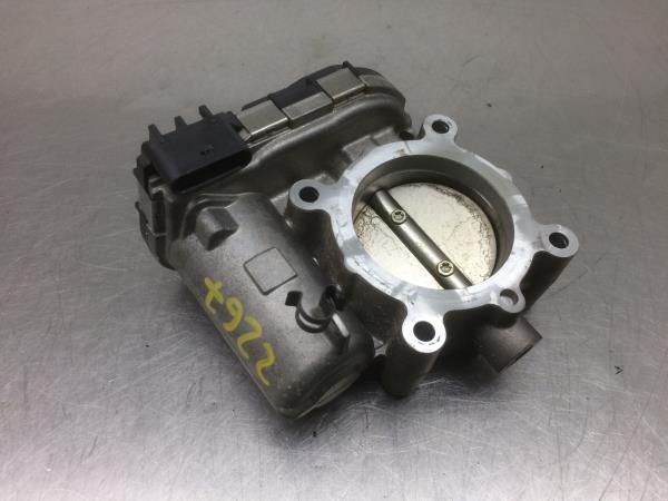 Throttle body MERCEDES-BENZ Classe A (W176)