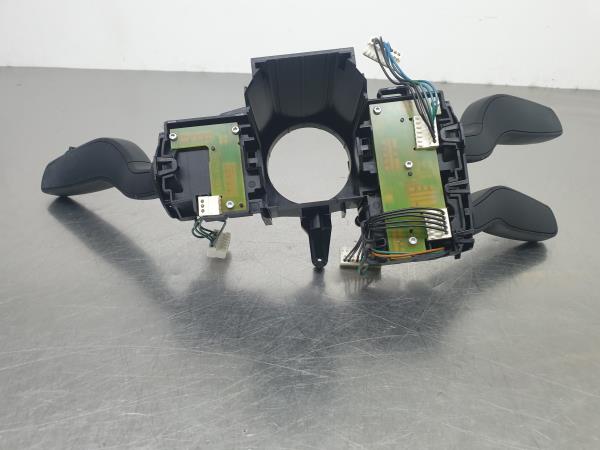 Light and wiper lever set AUDI A3 Limousine (8VS, 8VM) Imagem-1