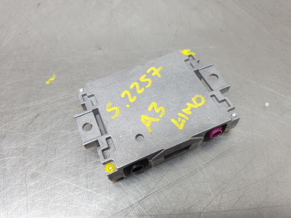 Antenna Amplifier AUDI A3 Limousine (8VS, 8VM) Imagem-1