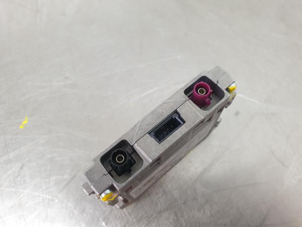 Antenna Amplifier AUDI A3 Limousine (8VS, 8VM) Imagem-2