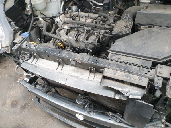 Travessa dos radiadores KIA Sportage (QL)