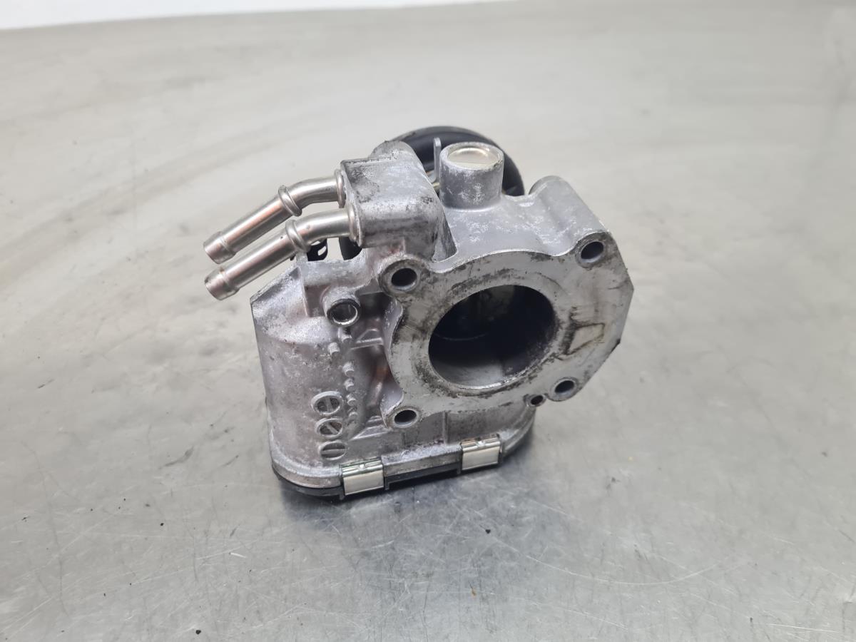 Throttle body TOYOTA Yaris (_P13_)