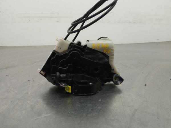 Cerradura / cierre puerta delantero izquierdo TOYOTA Yaris (_P13_)