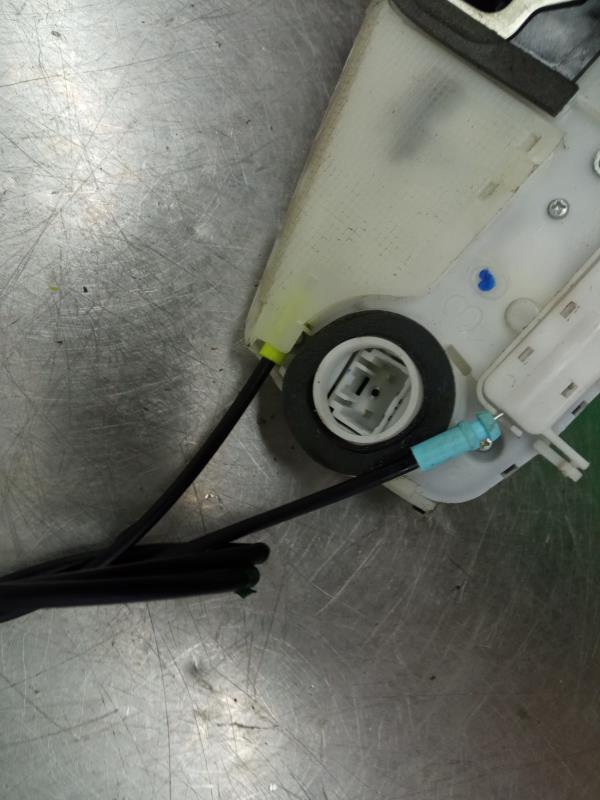 Cerradura / cierre puerta trasera derecha TOYOTA Yaris (_P13_) Imagem-2