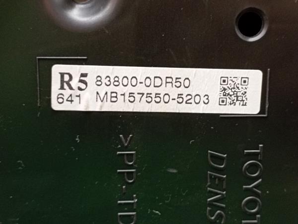 Quadrante / painel de instrumentos TOYOTA Yaris (_P13_) Imagem-3