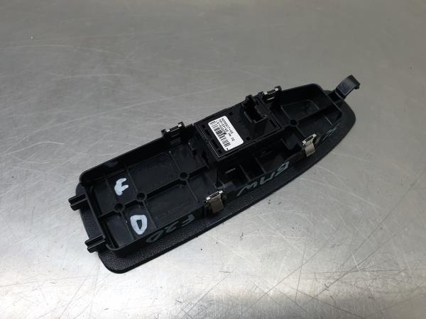 Mando / interruptor elevalunas delantero derecho BMW 1 (F20) Imagem-1