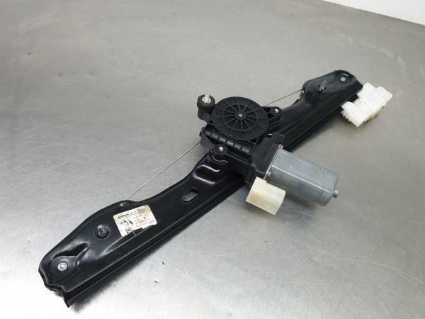 Elevalunas trasero derecho BMW 1 (F20) Imagem-1