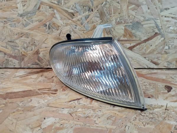 Clignotant avant Droite HYUNDAI Accent I (X3)