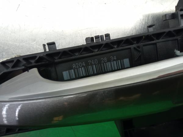 Puxador porta trás esquerdo MERCEDES-BENZ Classe B (W246, W242) Imagem-1