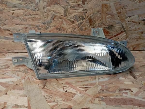 Phare avant Droit HYUNDAI Accent I (X3)