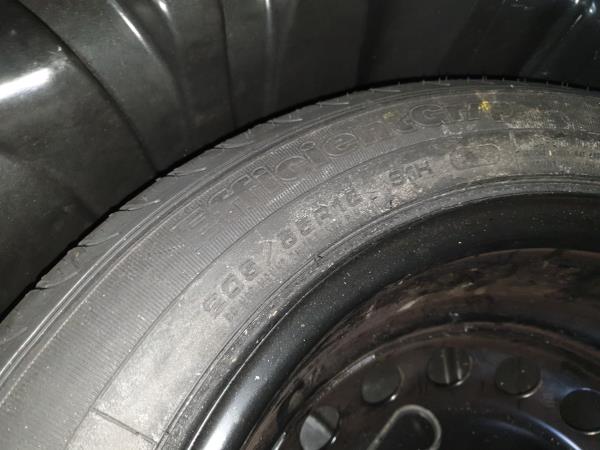 Pneu suplente RENAULT Scénic III (JZ0/1_) Imagem-1